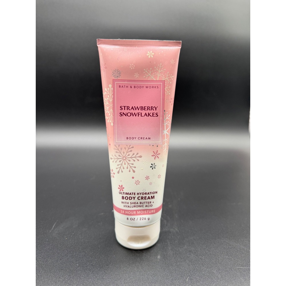 Bath & Body Works Strawberry Snowflakes Ultimate Hydration Body Cream 8oz New